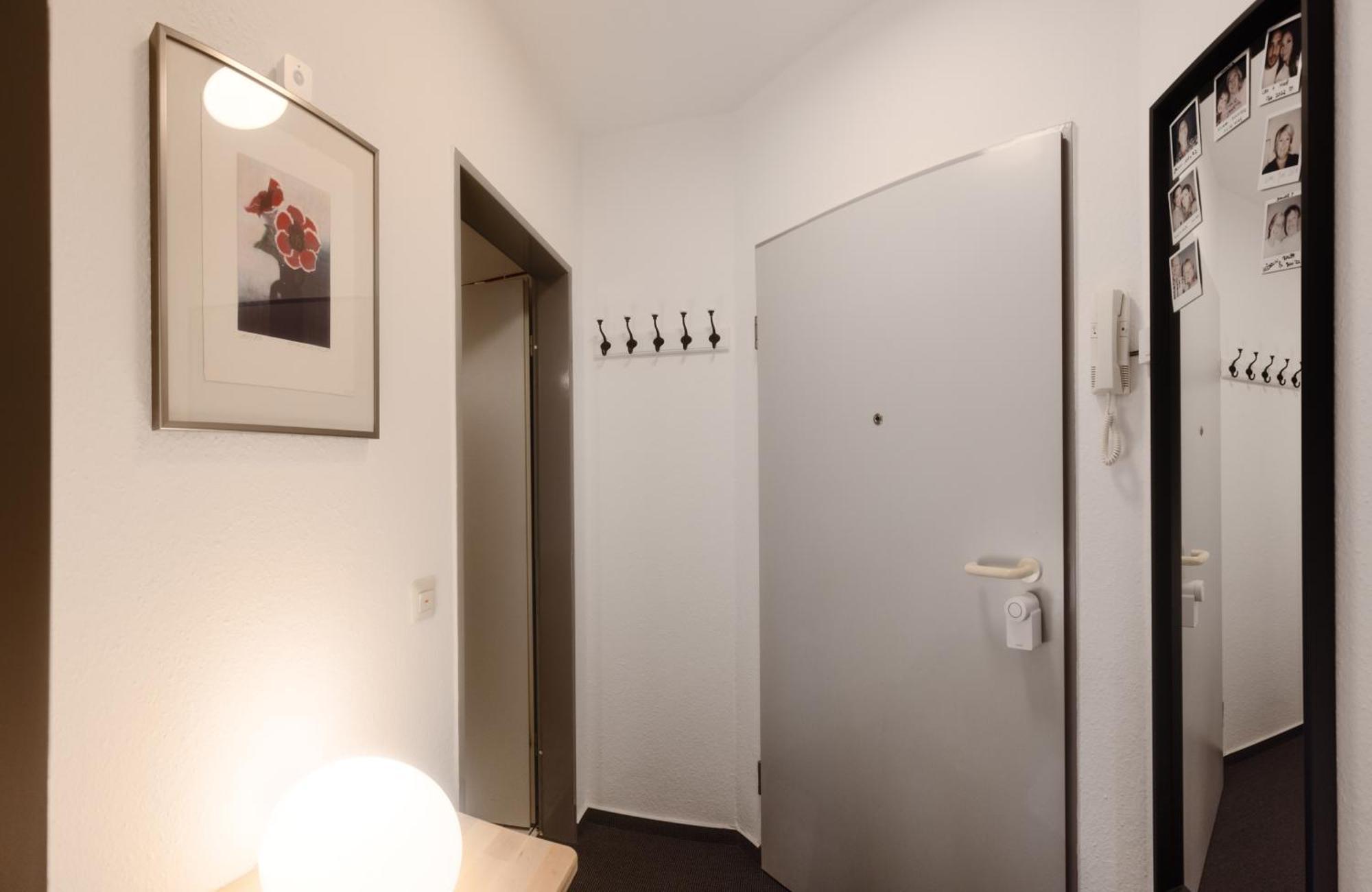 Zentrale Ruhige Wohnung Mit Parkplatz Paderborn Ngoại thất bức ảnh